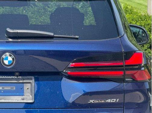 Tanzanite Blue II Metallic 2026 BMW X5 xDrive40i