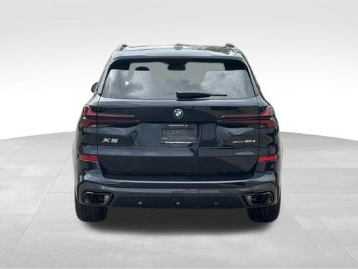 Carbon Black Metallic 2026 BMW X5 PHEV xDrive50e