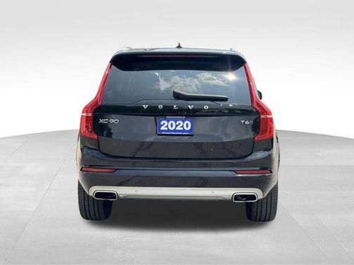 2020 Volvo XC90 T6 Momentum