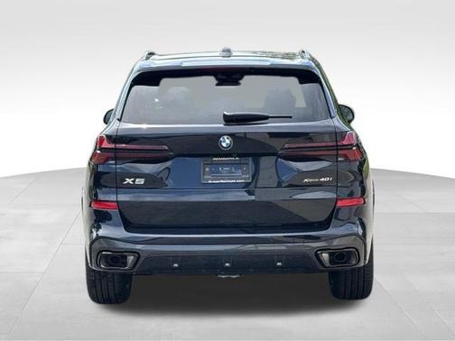Carbon Black Metallic 2026 BMW X5 xDrive40i