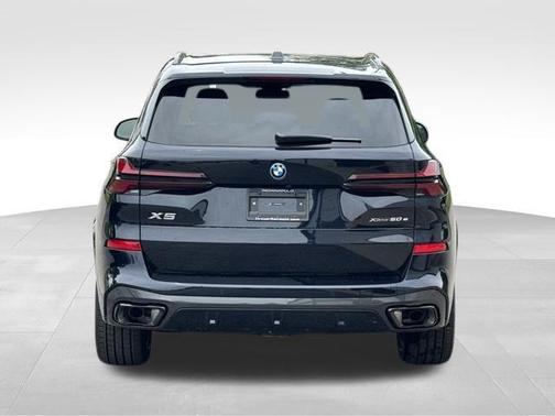 Carbon Black Metallic 2026 BMW X5 PHEV xDrive50e
