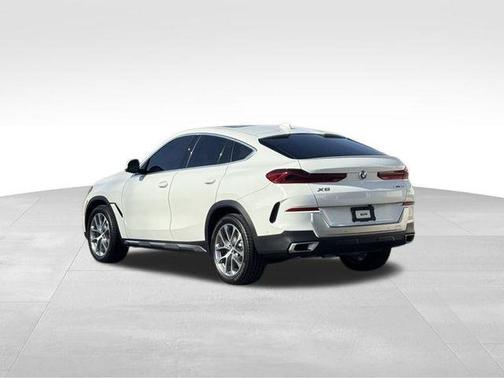 2023 BMW X6 xDrive40i