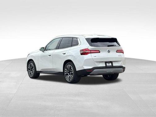 Mineral White Metallic 2026 BMW X3 30 xDrive