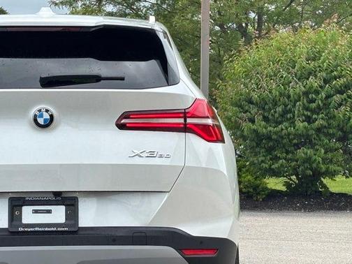 Mineral White Metallic 2026 BMW X3 30 xDrive