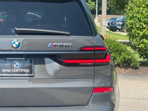 2025 BMW X7 M60i
