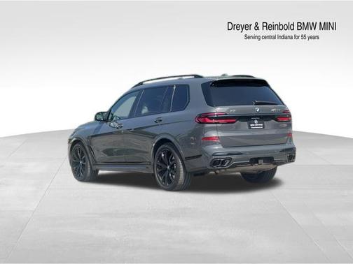 2025 BMW X7 M60i