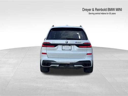 2024 BMW X7 M60i