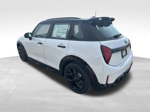 Nanuq White Metallic 2026 MINI Hardtop Cooper S
