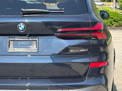 Carbon Black Metallic 2026 BMW X5 xDrive40i