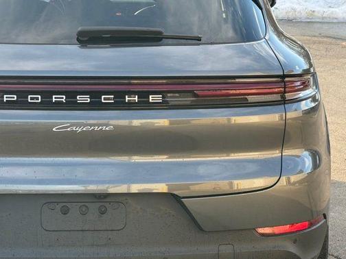 2024 Porsche Cayenne Cayenne