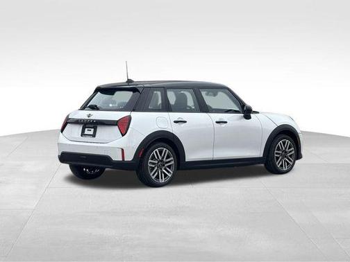 2025 MINI Hardtop Cooper