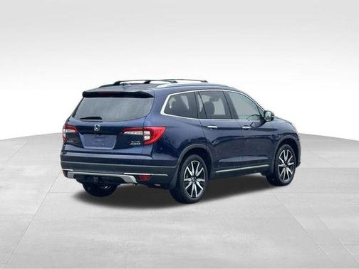 Crystal Black Pearl 2022 Honda Pilot AWD Elite