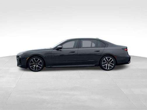 2023 BMW 760 i xDrive