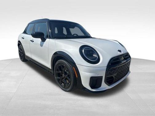 Nanuq White Metallic 2026 MINI Hardtop Cooper S