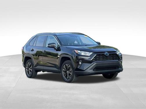 2022 Toyota RAV4 Hybrid XLE Premium
