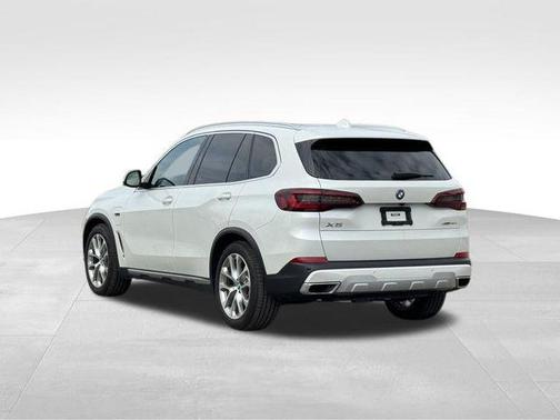 2022 BMW X5 PHEV xDrive45e