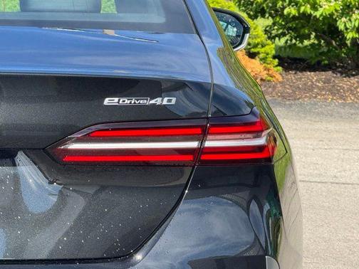 2024 BMW i5 eDrive40