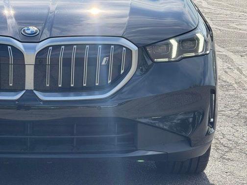 2024 BMW i5 eDrive40
