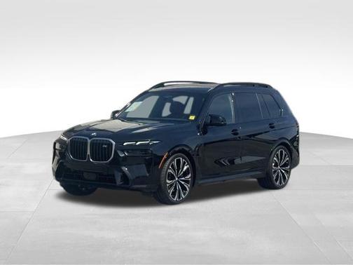 2025 BMW X7 M60i