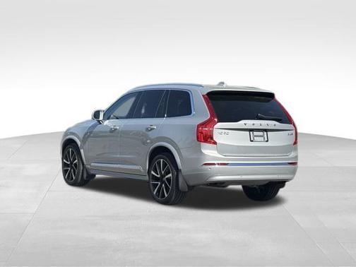 2023 Volvo XC90 B6 Plus 7-Seater