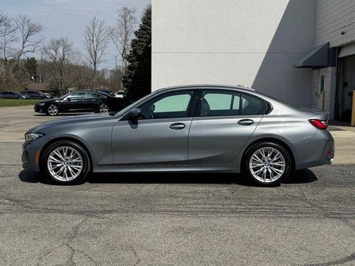 Skyscraper Grey Metallic 2023 BMW 330 xDrive