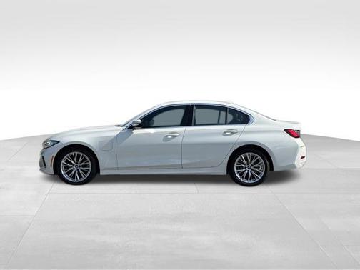 2024 BMW 330e Base