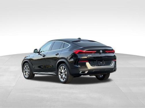 2023 BMW X6 xDrive40i