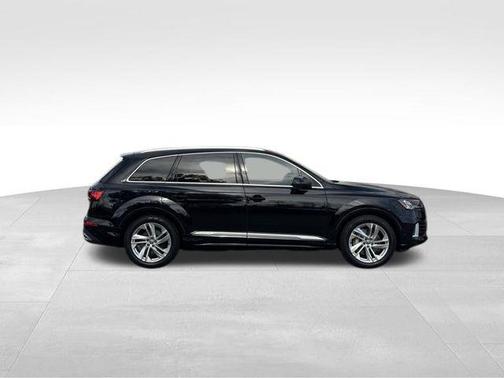 2021 Audi Q7 55 Prestige