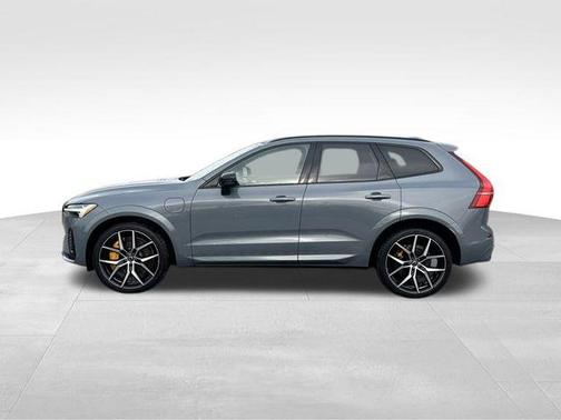 2023 Volvo XC60 Recharge Plug-In Hybrid T8 Polestar