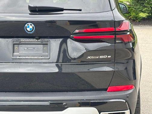 Black Sapphire Metallic 2026 BMW X5 PHEV xDrive50e