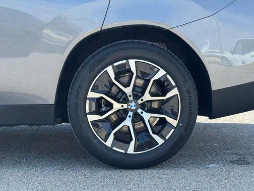 Skyscraper Grey Metallic 2026 BMW X3 30 xDrive