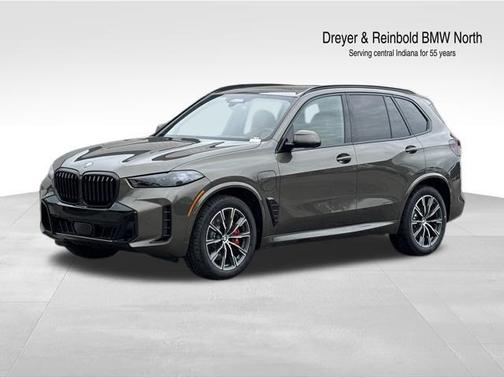 Manhattan Green Metallic 2026 BMW X5 PHEV xDrive50e