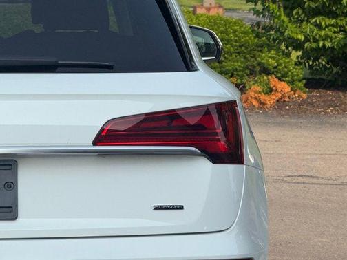 2023 Audi Q5 e 55 S line Premium Plus