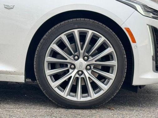 2022 Cadillac CT5 Premium Luxury RWD