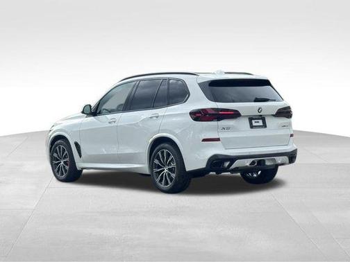 Alpine White 2026 BMW X5 xDrive40i