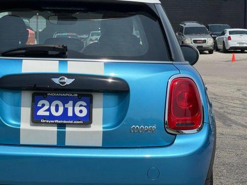 2016 MINI Hardtop Cooper