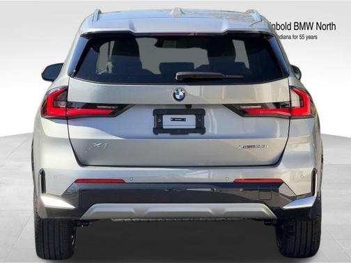 Space Silver Metallic 2027 BMW X1 xDrive28i