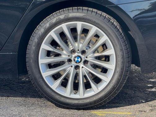 2022 BMW 530 i xDrive