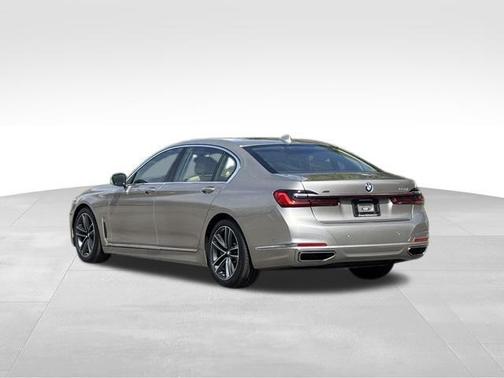 2022 BMW 750 i xDrive