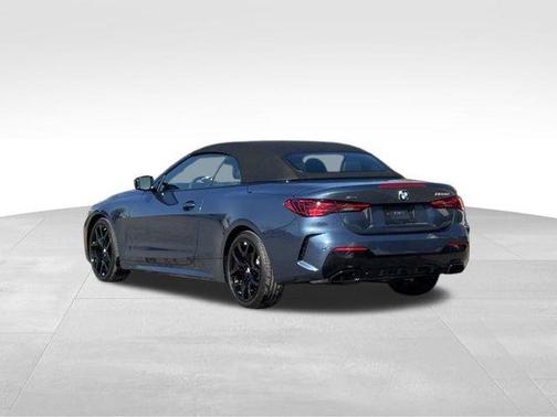 2025 BMW M440 i xDrive