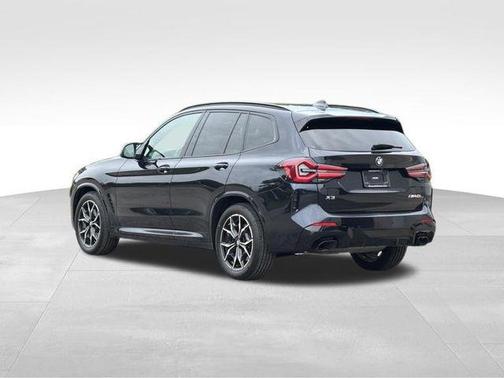 Carbon Black Metallic 2023 BMW X3 M40i