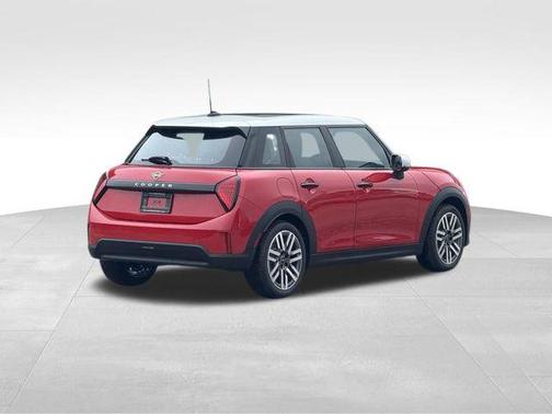 Chili Red 2026 MINI Hardtop Cooper