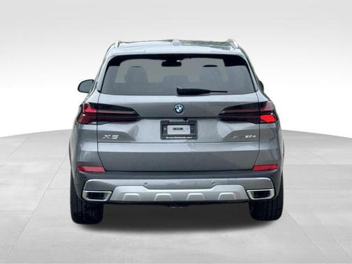 Skyscraper Grey Metallic 2026 BMW X5 PHEV xDrive50e
