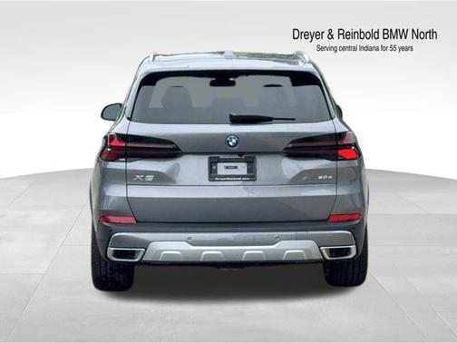 Skyscraper Grey Metallic 2026 BMW X5 PHEV xDrive50e
