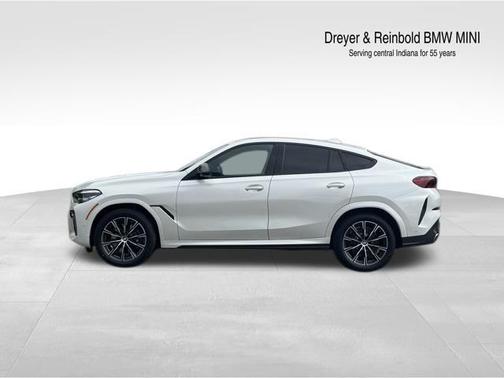2021 BMW X6 M50i