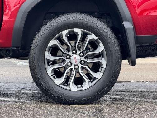 2023 GMC Canyon Denali