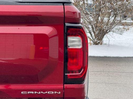 2023 GMC Canyon Denali