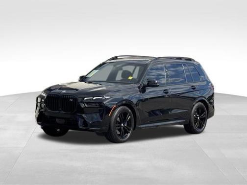 2023 BMW X7 M60i