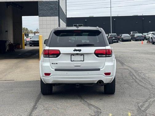 2020 Jeep Grand Cherokee Altitude