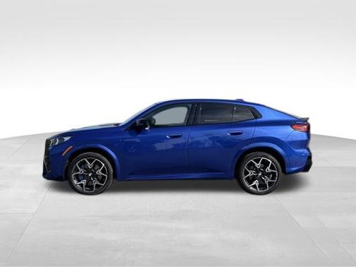 2025 BMW X2 M35i
